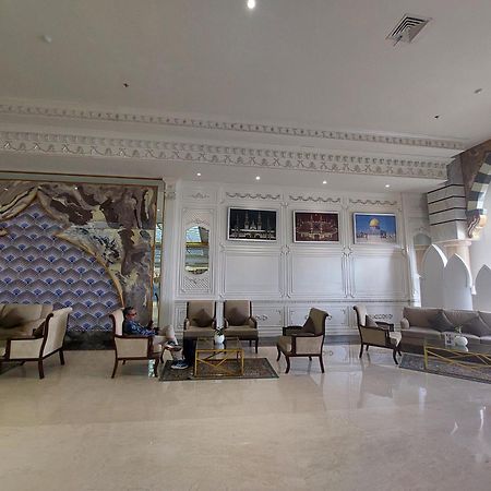 Grand Qin Hotel Banjarbaru Екстер'єр фото