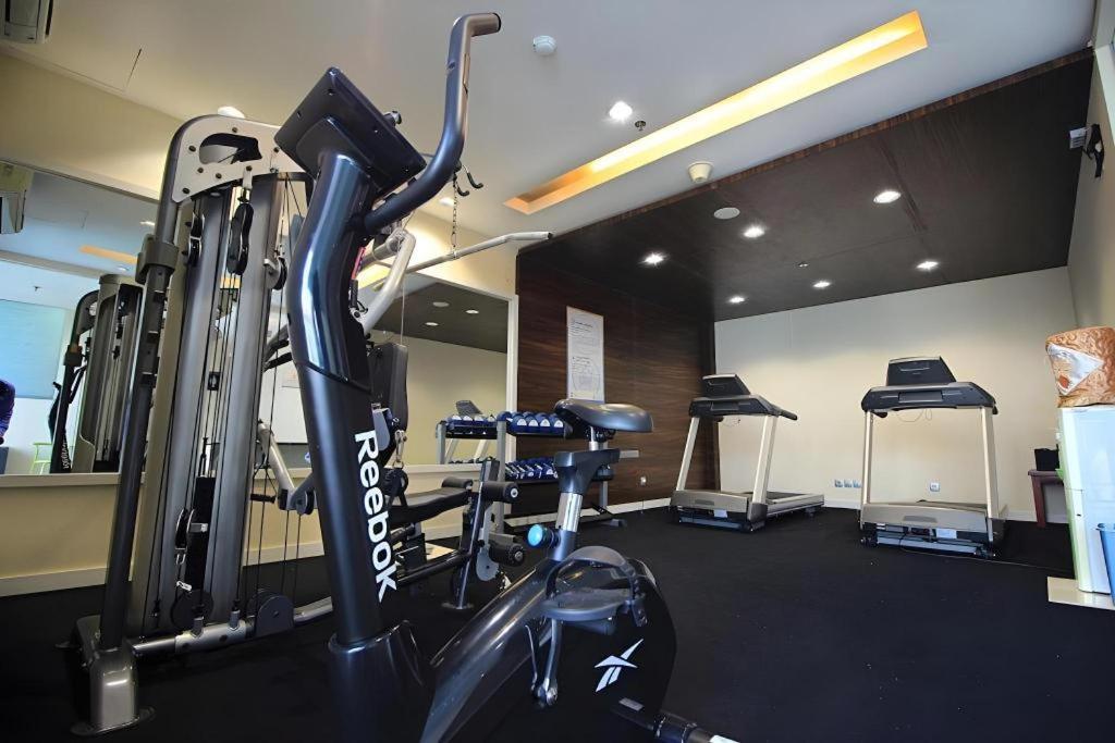 Grand Qin Hotel Banjarbaru Екстер'єр фото
