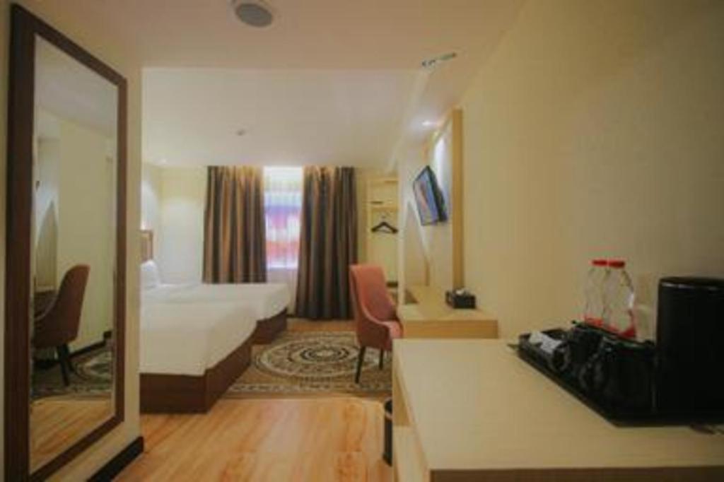Grand Qin Hotel Banjarbaru Екстер'єр фото
